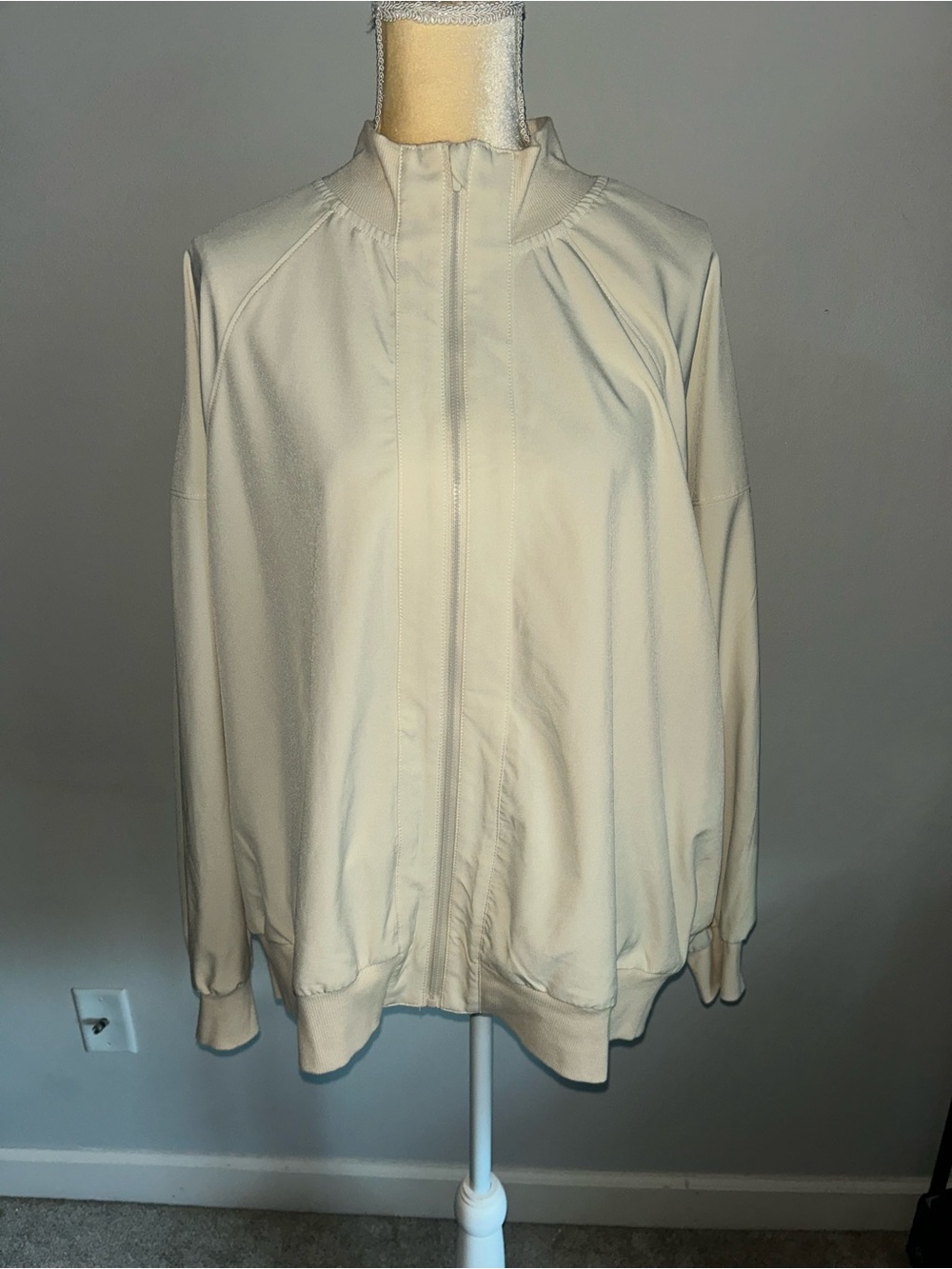 NEW Zelos Women’s Cream Zip-Up Lightweight Jacket Sz 2XL